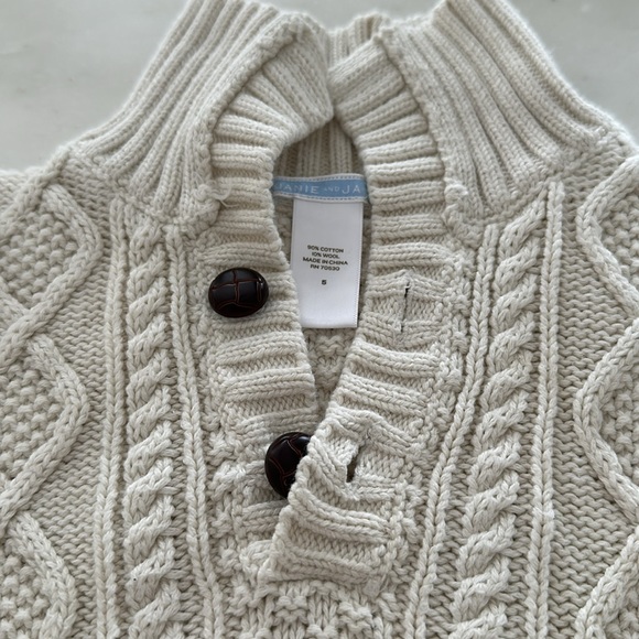 Like New Janie & Jack cable Knit two button sweater cream - Picture 5 of 5